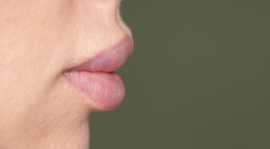 唇